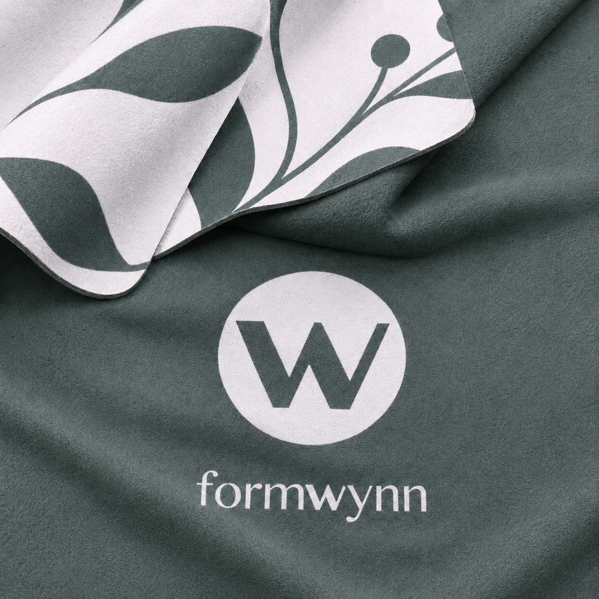 Formwynn Training Towel — Forest Green