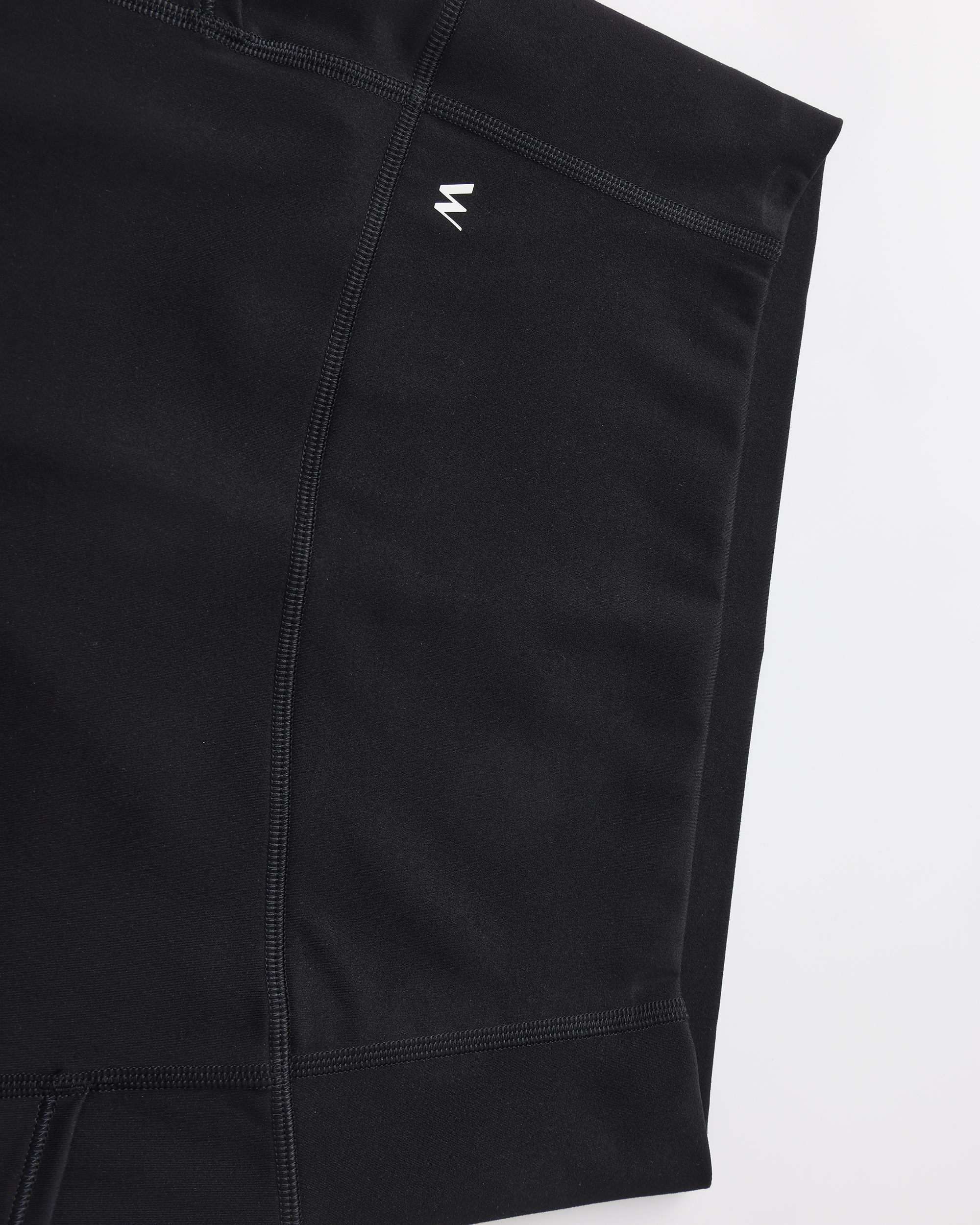 Hybrid Interval Short 5"
