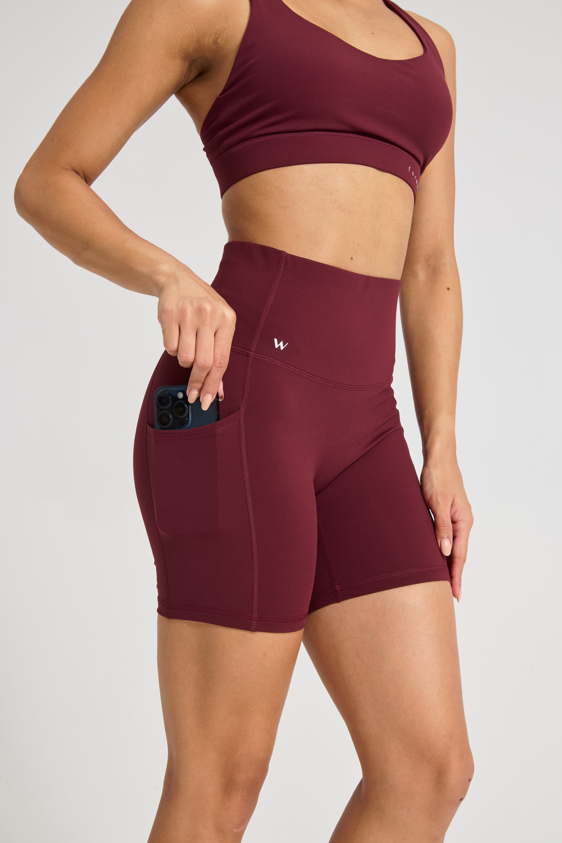 Hybrid Race set in Burgundy worn for mixed training.